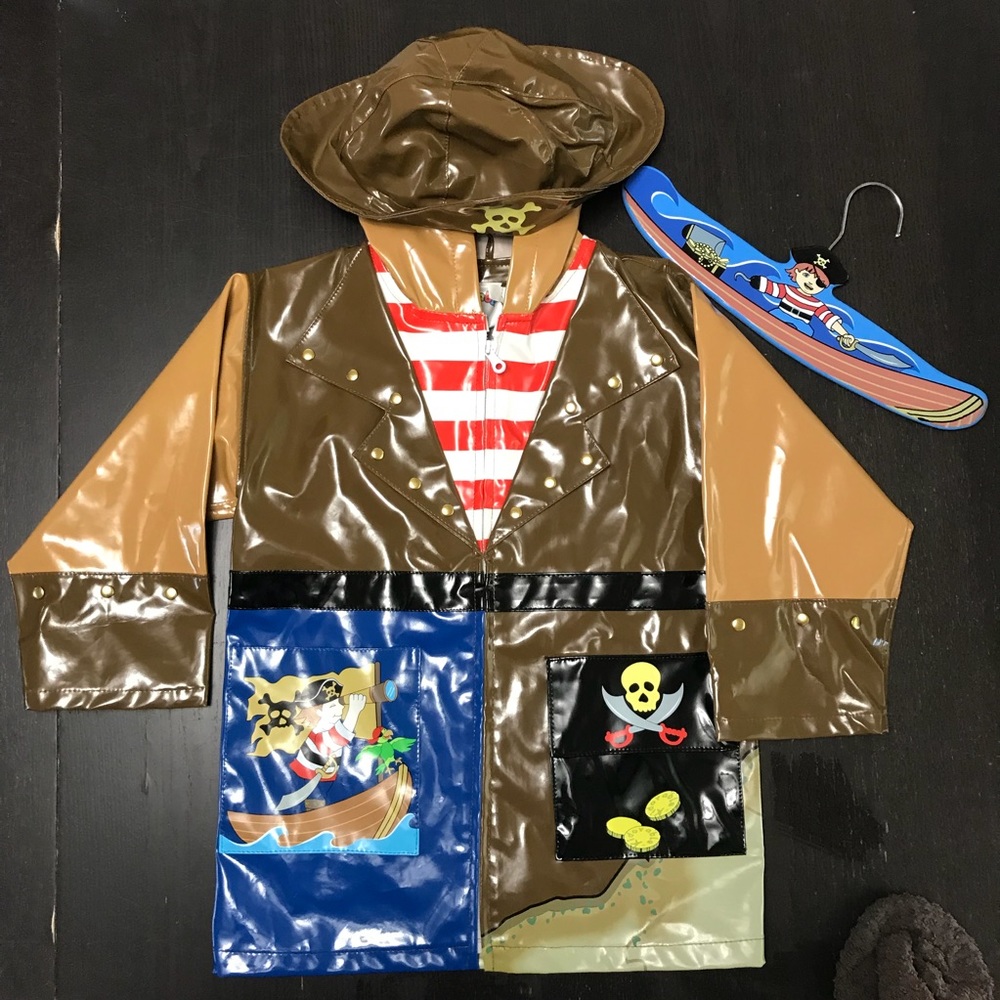 Kidorable pirate raincoat size 4/5. Has hanger